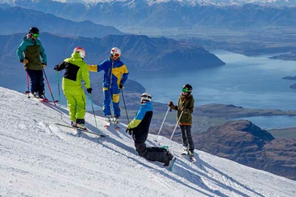 07 Day Wanaka Family Ski Coach Package