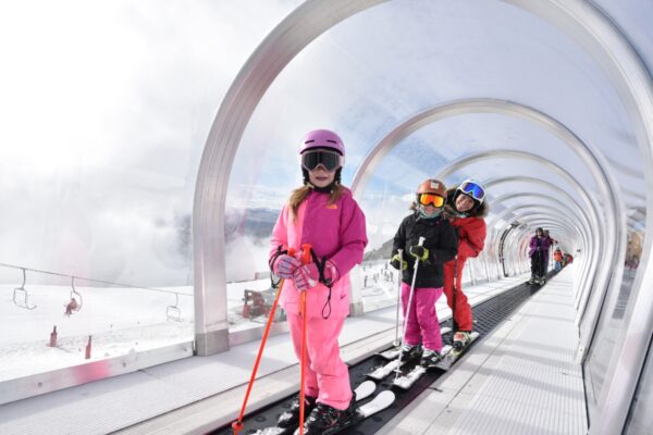 skiing in new zealand cardrona ski field nz ski lessons kids family